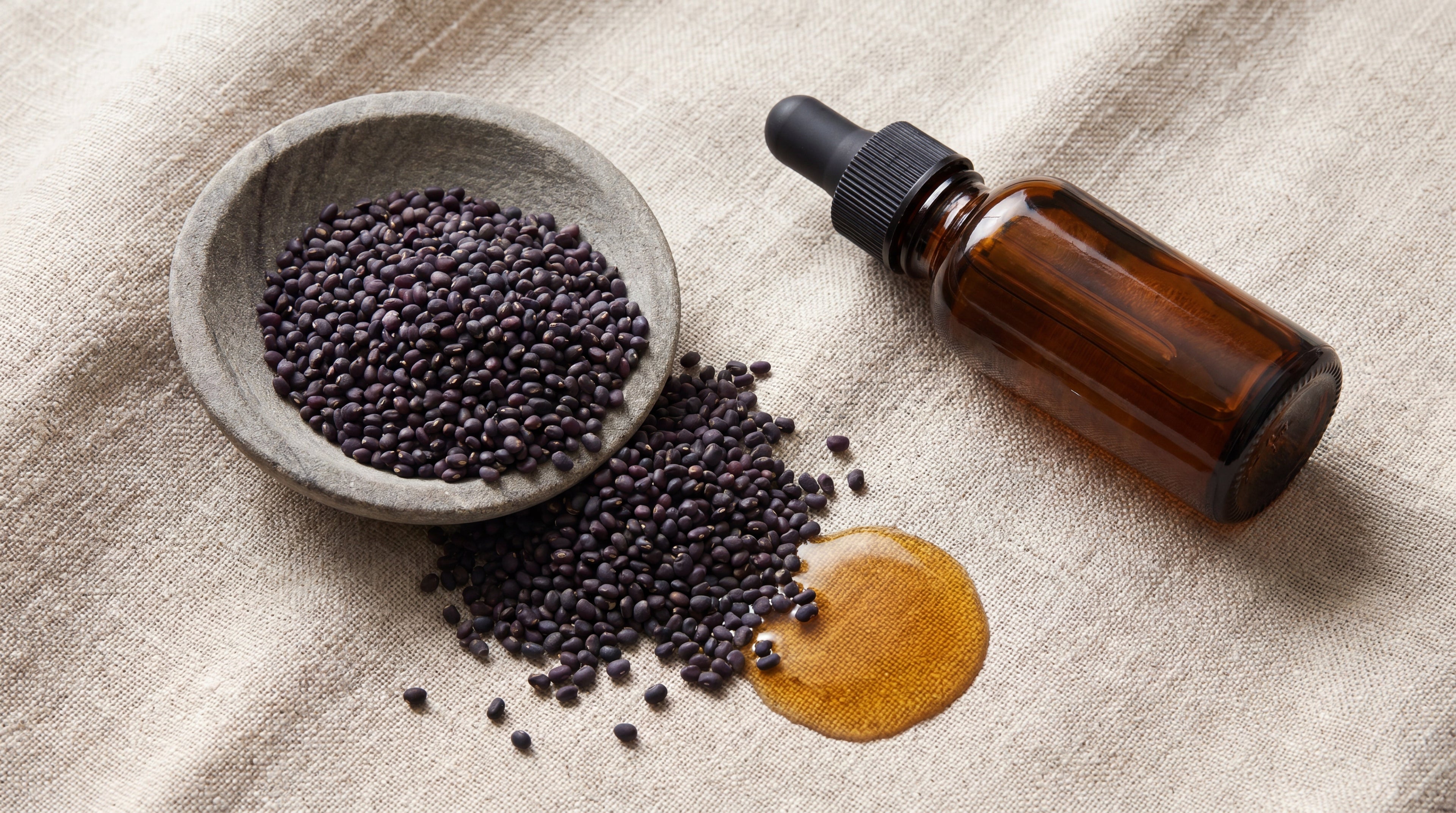 Bakuchiol vs. Retinol for Sensitive and Menopausal Skin